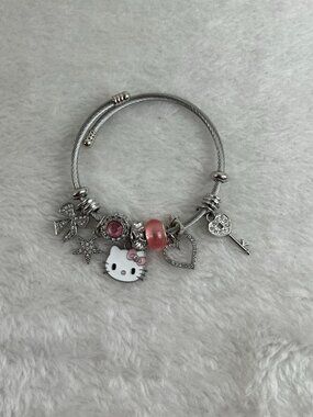 Hello Kitty Bracelet cute